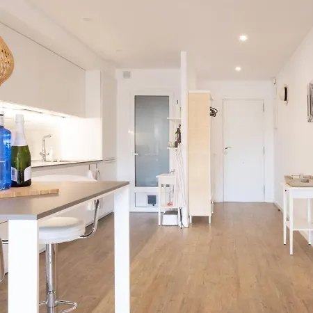 2 Bedroom With Seaview Holiday home *